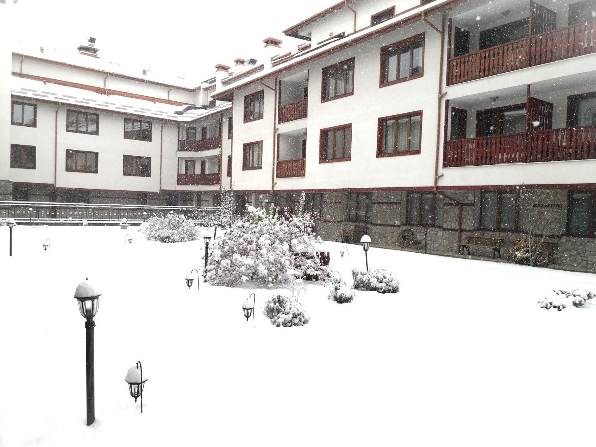 Pirin River Ski, Fun And Family Bansko Bagian luar foto